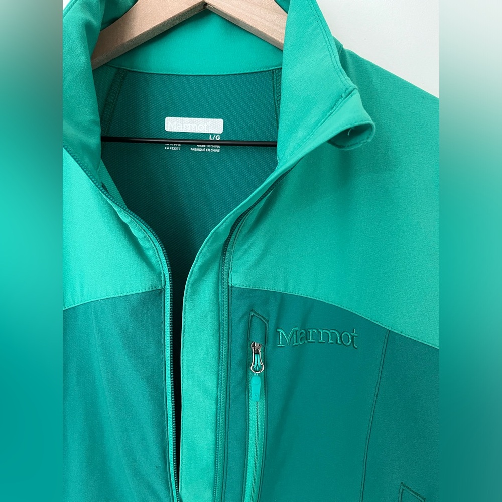 Marmot lightweight rain coat - Picture 2 of 3
